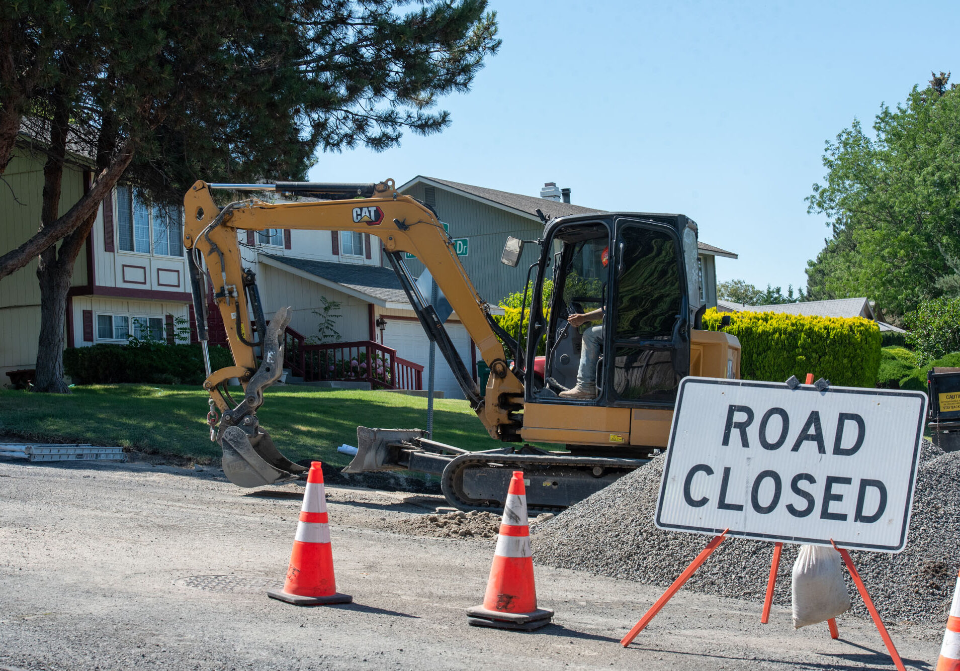 Ellison Earthworks-7219 excavator working on a road